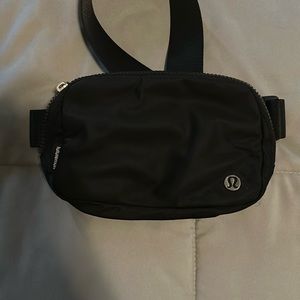 Lululemon belt bag